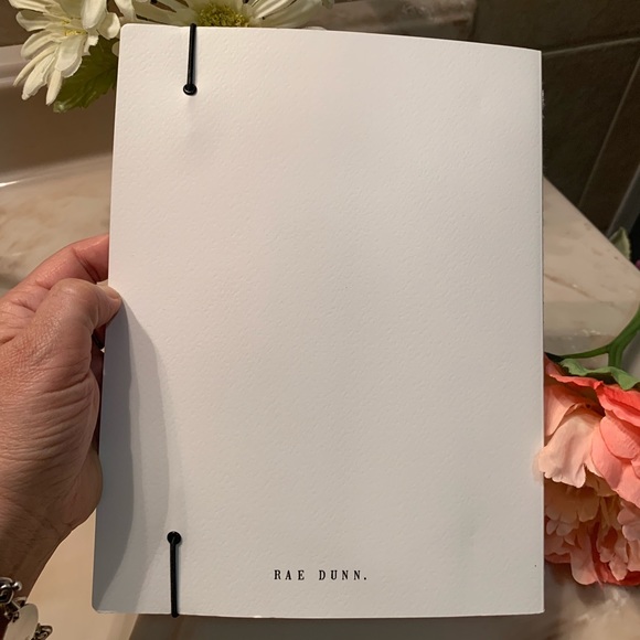 🌸RAE DUNN🌸Best Year Ever 2020 Monthly Planner. - Picture 6 of 8